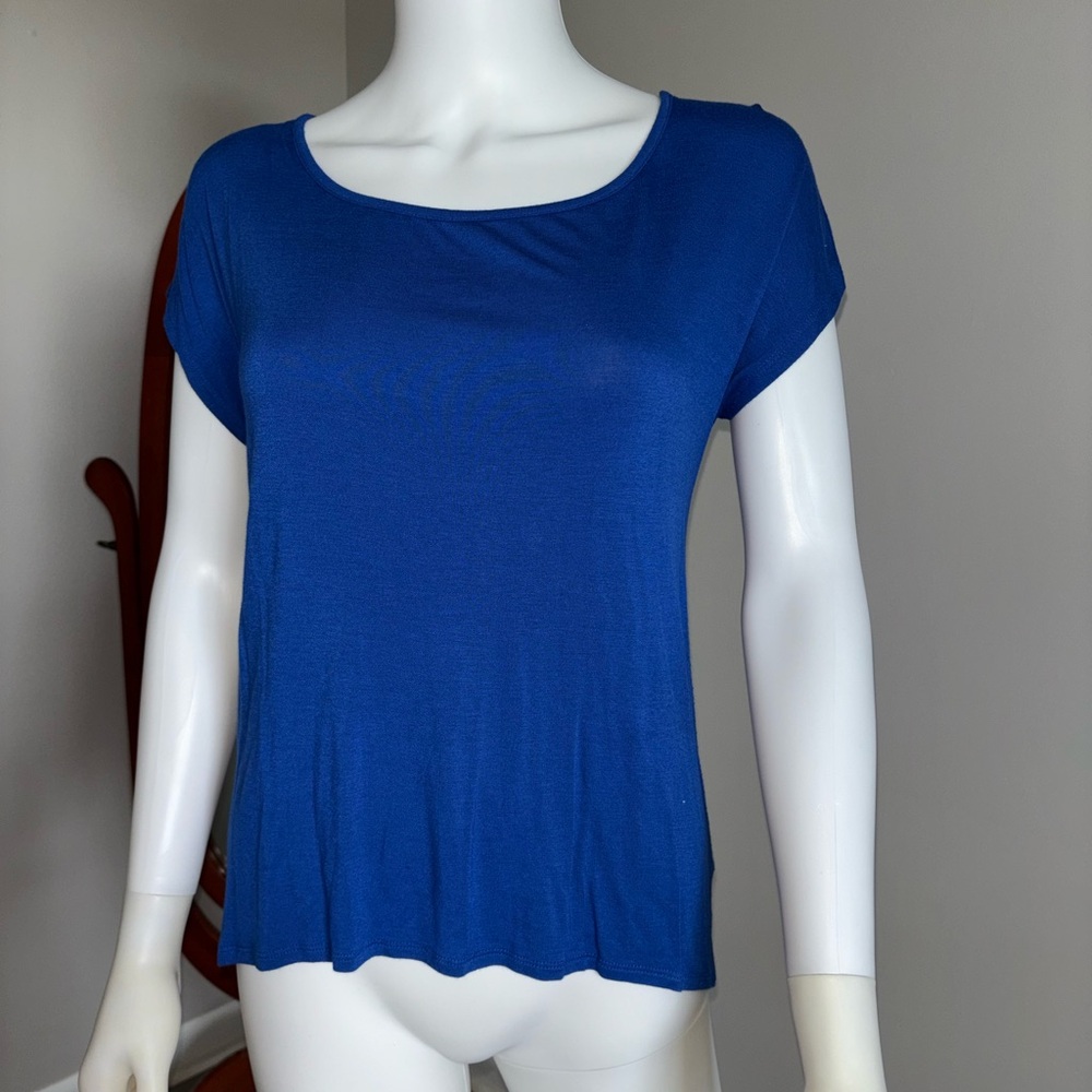 Forever 21 Blue Short Sleeve Tee Essential